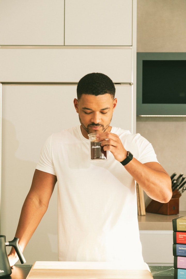 Steven Bartlett drinking Cometeer coffee