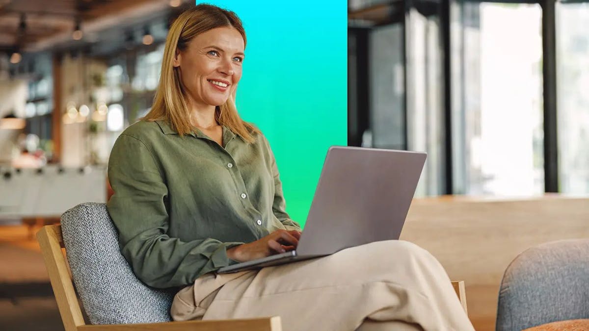 Blog | New Hire Onboarding Checklist: Onboarding Employees 101 | Preview