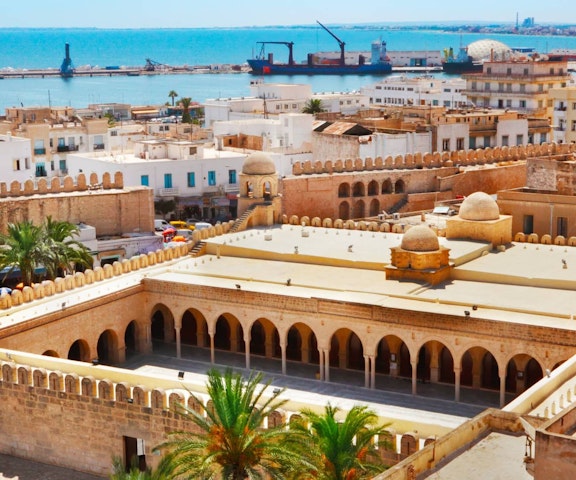 חברה בת בתוניסיה