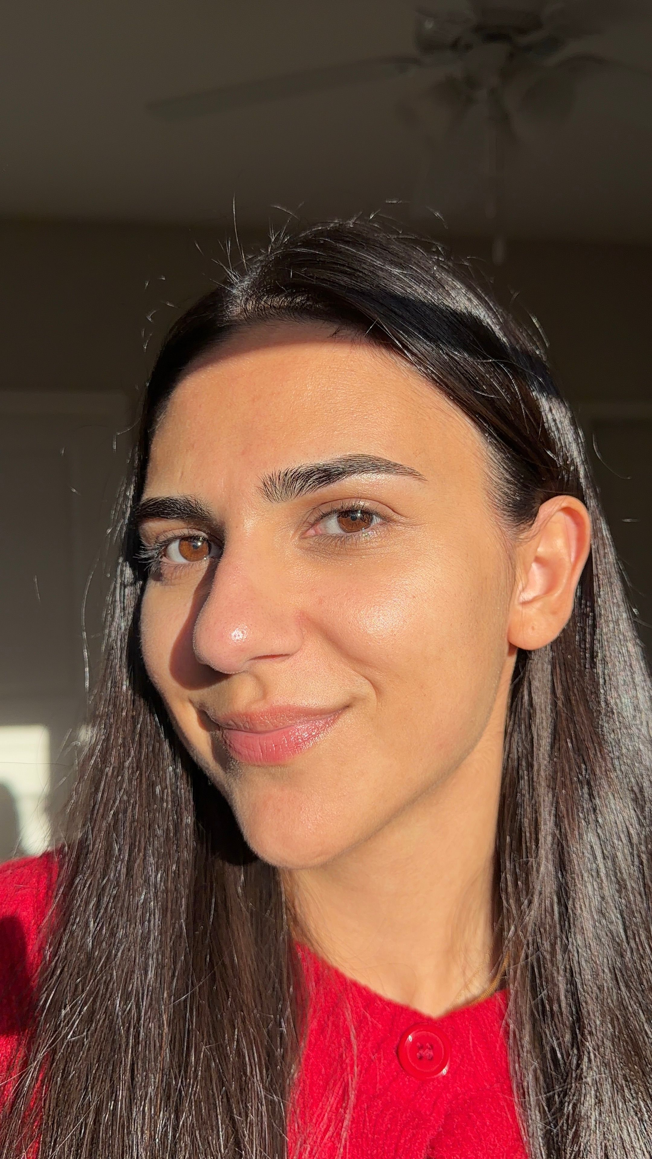 Hydrating lip color replacing lip tint