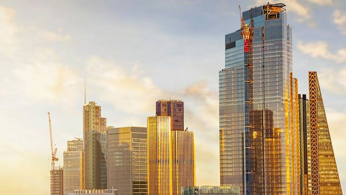 Blog | Should You Expand Your UK Company Globally? | Preview