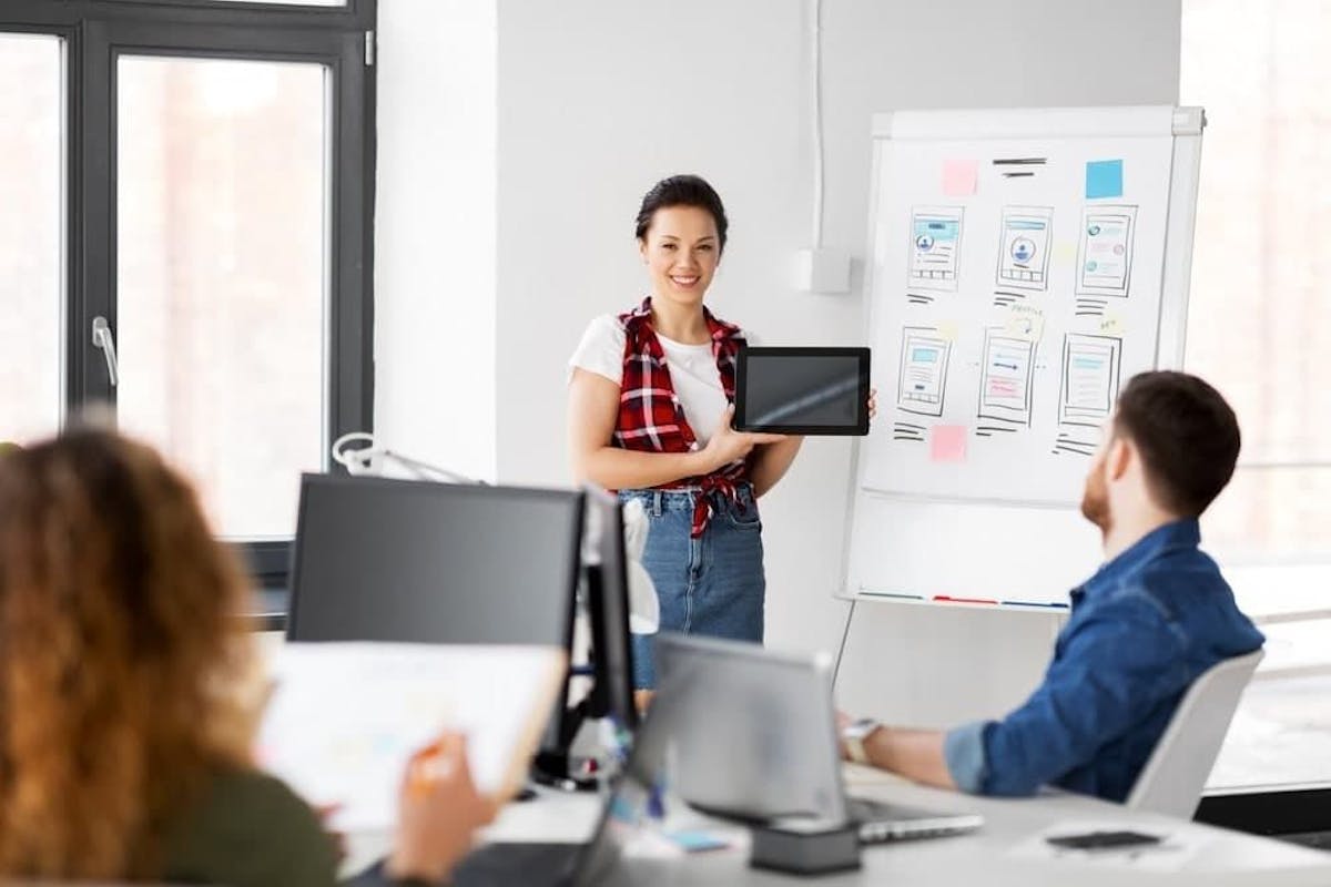 Benefits and Challenges of Expanding to Mexico