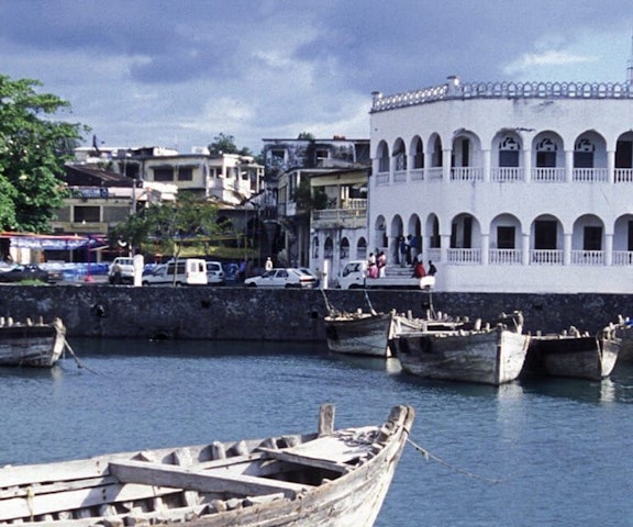 חברת בת של קומורוס